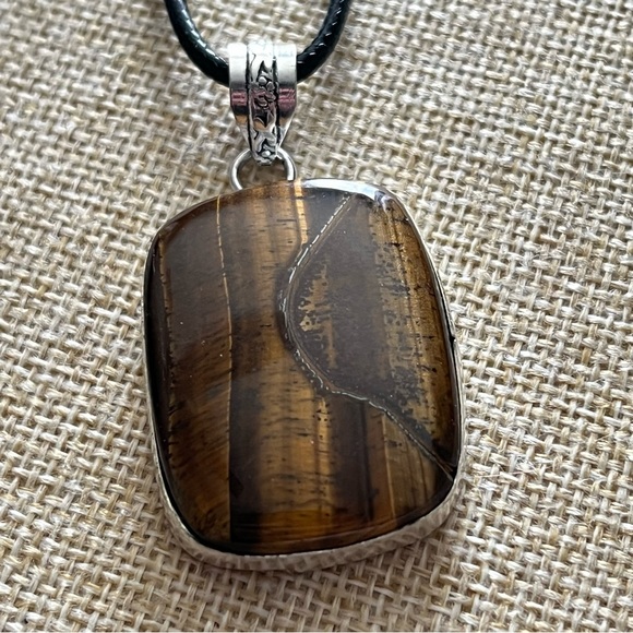 New Tiger’s Eye Gemstone Oval Silver Overlay Pendant Necklace w Cord - Picture 2 of 7